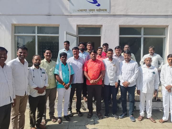 लोकशाही वाचविण्याचे खरे काम पत्रकारांच्या माध्यमातून होतंय – गुरव