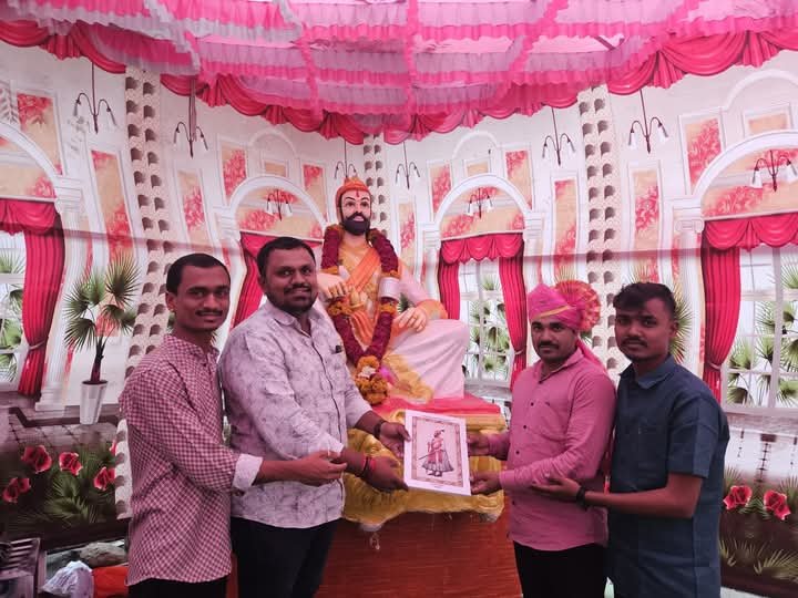 धर्मवीर छत्रपती संभाजी महाराज यांच्या जयंतीनिमित्त आयोजित शिबिरात २२४ मावळ्यांचे रक्तदान : – मावळा प्रतिष्ठानचा स्तुत्य उपक्रम