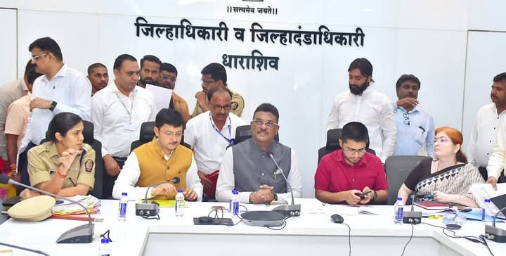 तुळजापूर व धाराशिव येथील एस.टी बसस्थानकाच्या निकृष्ट दर्जाच्या बांधकामाची चौकशी करणार – परिवहन मंत्री तथा पालकमंत्री प्रताप सरनाईक