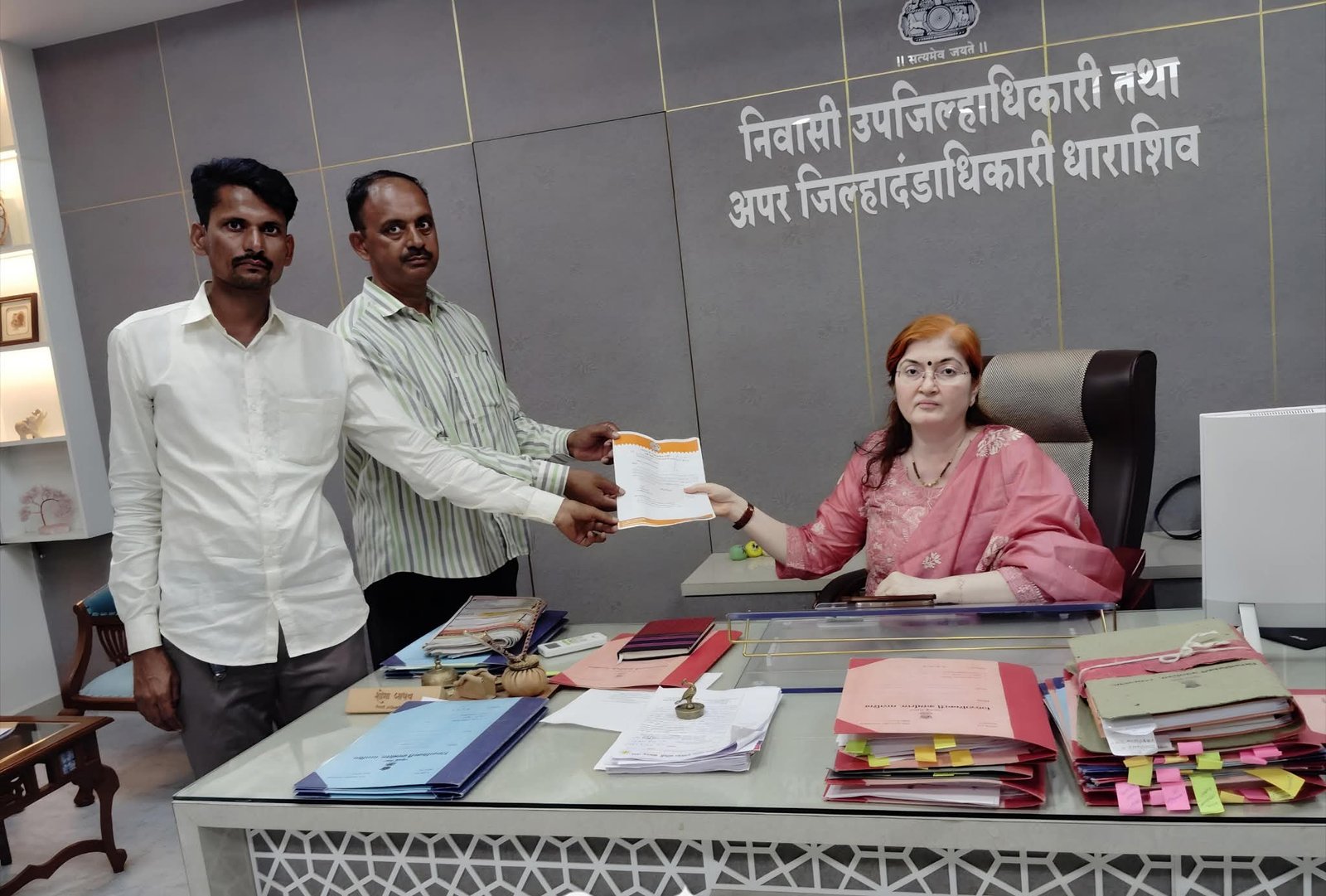 शेतकऱ्यांचं कर्ज माफ करा अन्यथा तेरणा धरणात जलसमाधी आंदोलन — मनसेचं प्रशासनाला इशारा