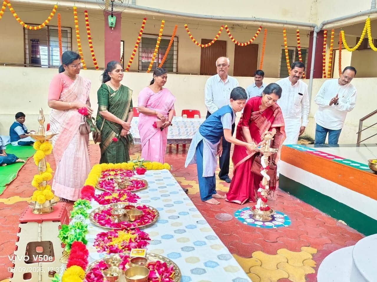 स्वआधार मतिमंद मुलींच्या बालगृहात रक्षाबंधनाचा भावपूर्ण सोहळा