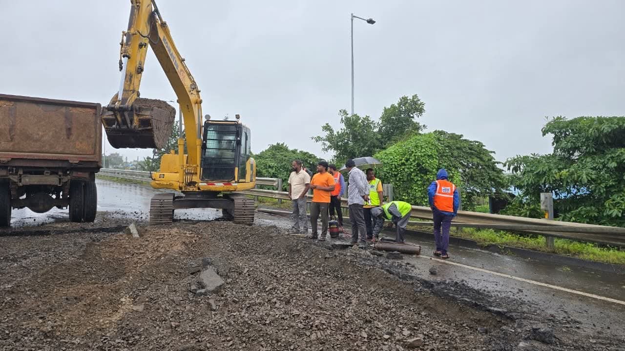 नागरिकांच्या आंदोलनाला यश; सोलापूर–धुळे राष्ट्रीय महामार्गावर अंडरपासच्या कामास सुरुवात – सोमनाथ गुरव यांची माहिती