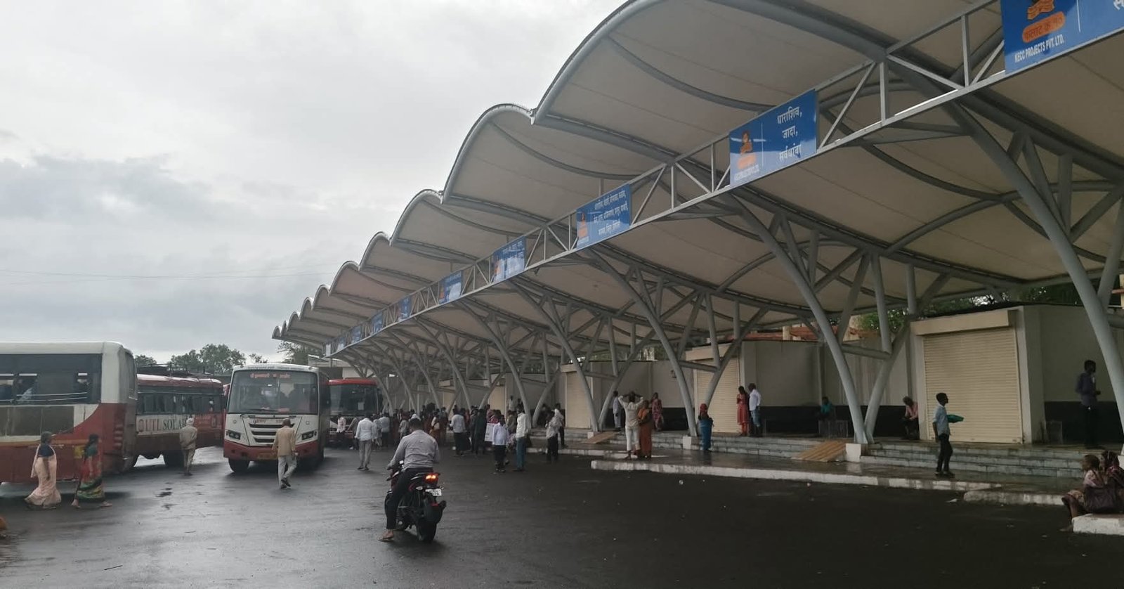 तुळजापूर बसस्थानकांना नवी ओळख, नवरात्रोत्सवासाठी ५० नव्या ‘लालपरी’ धावणार