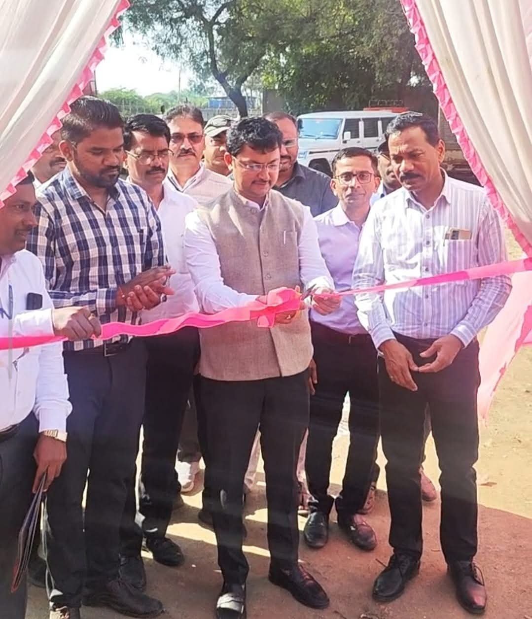 युवकांमध्ये प्रचंड क्षमता : जिल्ह्याचा नावलौकिक करा – जिल्हाधिकारी पुजार यांचे आवाहन