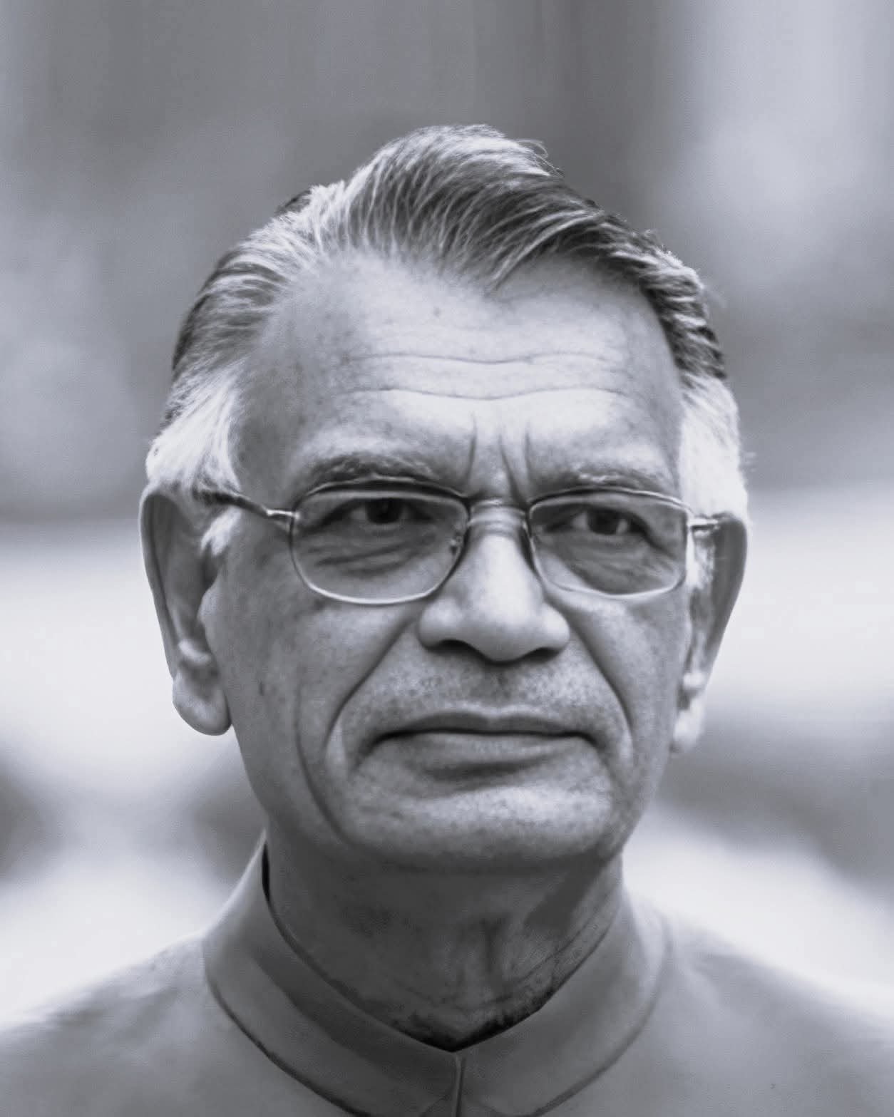 महाराष्ट्राच्या राजकीय सुसंस्कृततेचा लौकिक जपणाऱ्या उत्तुंग नेतृत्वाला मुकलो