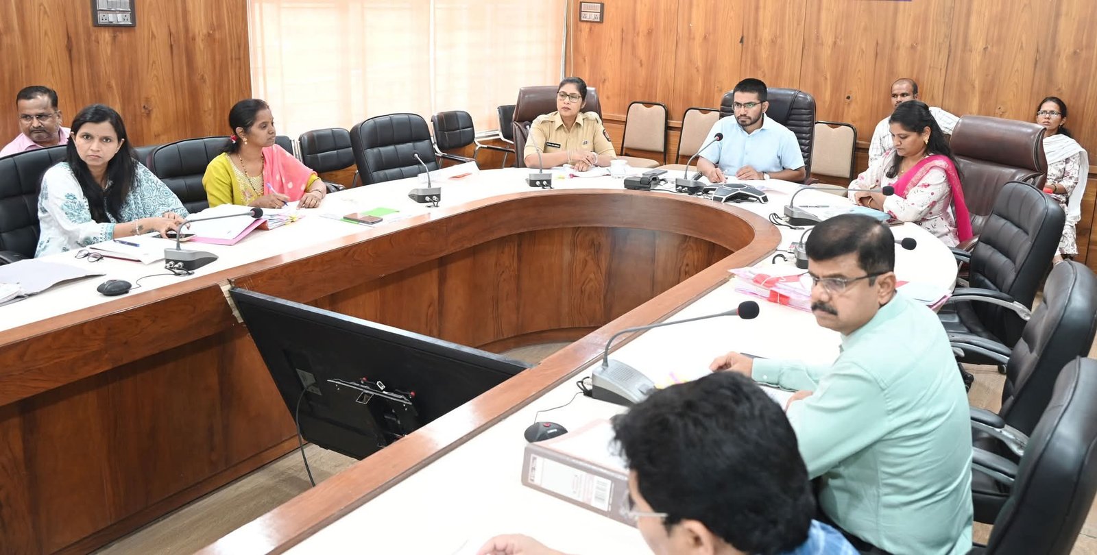 अमली पदार्थविरोधी मोहिमेंतर्गतजबाबदारीने, गांभीर्याने कार्यवाही करावी- जिल्हाधिकारी डॉ. मैनाक घोष